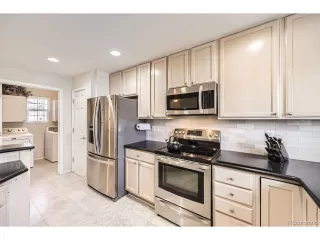 Photo #6: 1821642 Listing