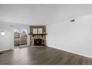 Photo #4: 1821995 Listing 