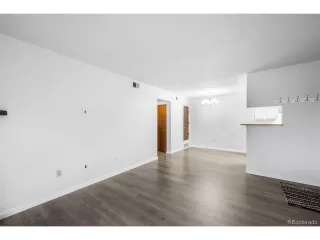 Photo #5: 1821995 Listing 