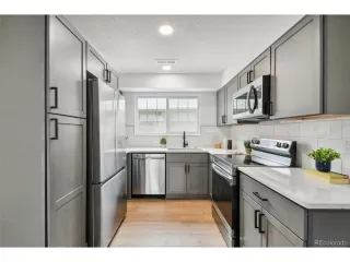 Photo #5: 1824522 Listing 