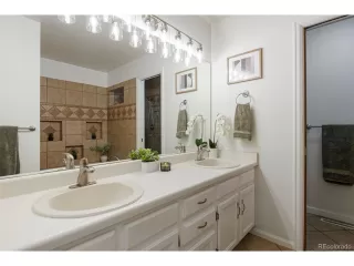 Photo #5: 1825693 Listing 