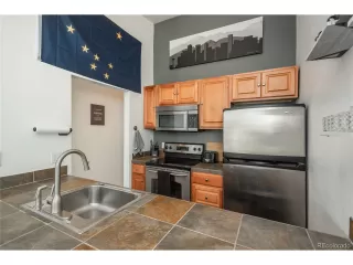 Photo #4: 1831516 Listing