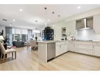 Photo #4: 1832479 Listing