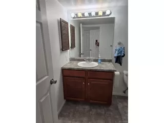 Photo #6: 1835530 Listing