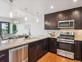 Photo #6: 1837725 Listing