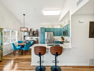 Photo #4: 1837852 Listing