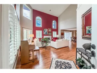 Photo #6: 1839758 Listing
