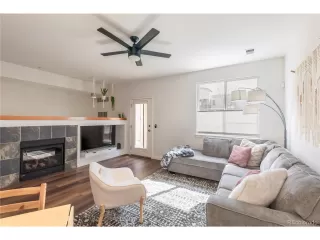 Photo #3: 1841157 Listing