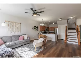 Photo #4: 1841157 Listing