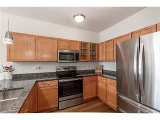 Photo #6: 1841157 Listing