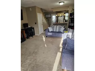 Photo #4: 1843980 Listing