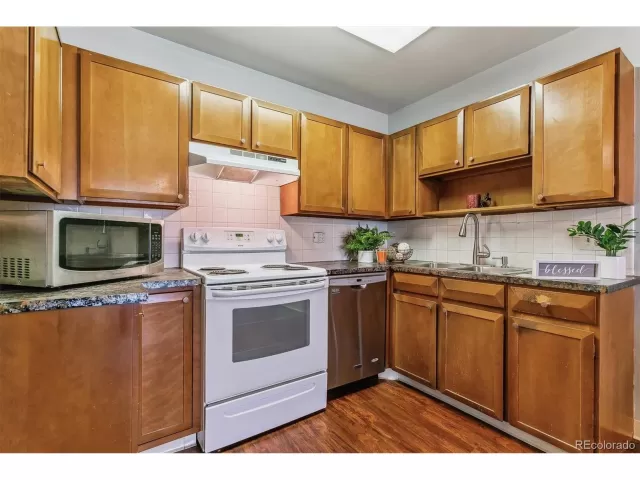 MLS: 1850745 Condo For Sale