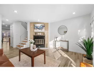 Photo #4: 1859420 Listing