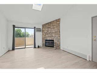 Photo #2: 1860354 Listing