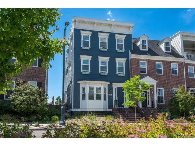 MLS: 1860392 Condo For Sale