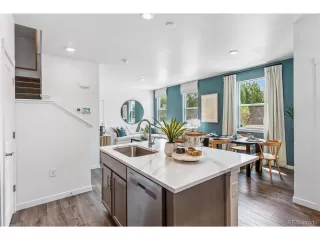 Photo #6: 1869422 Listing 