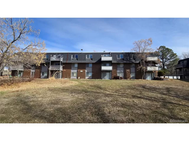 MLS: 1872368 Condo For Sale