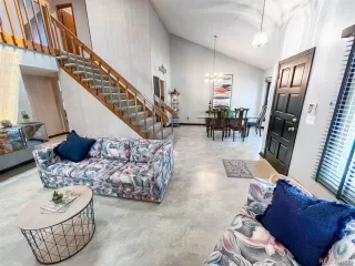 Photo #6: 1878506 Listing