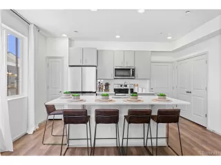 Photo #2: 1879452 Listing