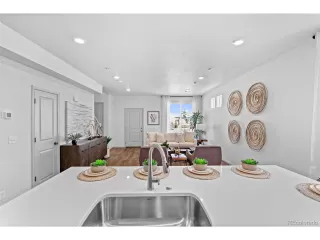 Photo #5: 1879452 Listing