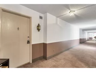 Photo #4: 1883936 Listing