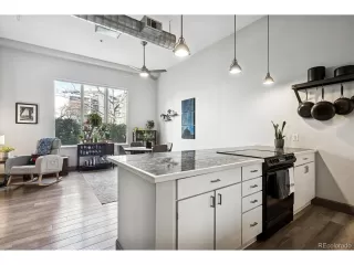 Photo #3: 1884124 Listing