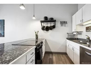 Photo #4: 1884124 Listing