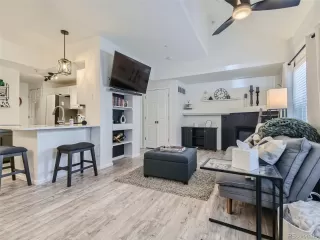 Photo #4: 1884495 Listing 