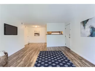 Photo #3: 1886913 Listing