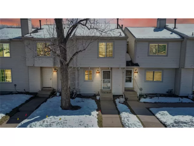 MLS: 1888266 Condo For Sale