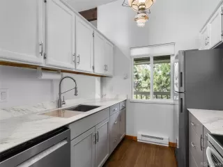 Photo #5: 1888320 Listing 