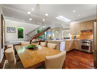 Photo #6: 1888367 Listing