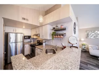 Photo #4: 1891078 Listing