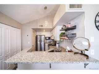 Photo #5: 1891078 Listing