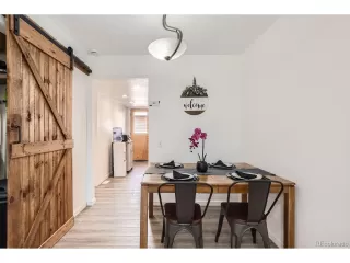 Photo #6: 1891489 Listing 