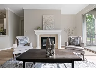 Photo #3: 1892644 Listing