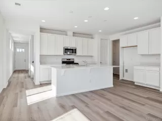 Photo #2: 1893766 Listing
