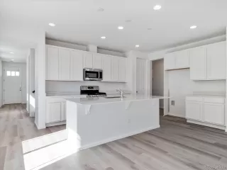 Photo #3: 1893766 Listing