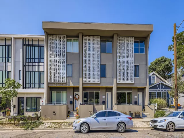 MLS: 1895516 Condo For Sale