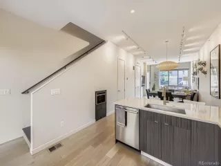 Photo #3: 1895516 Listing