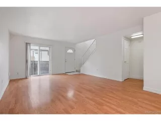 Photo #5: 1896689 Listing