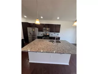 Photo #3: 1897700 Listing