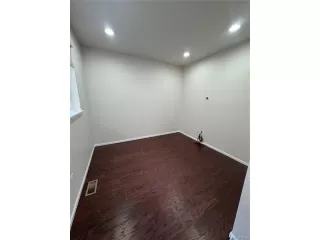 Photo #5: 1897700 Listing