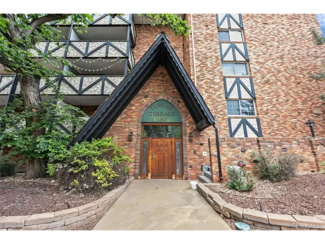 MLS: 1897750 Condo For Sale