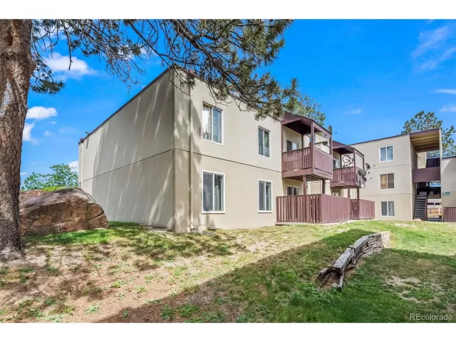 MLS: 1898981 Condo For Sale