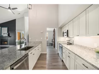 Photo #4: 1900243 Listing 