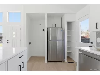 Photo #4: 1900808 Listing 