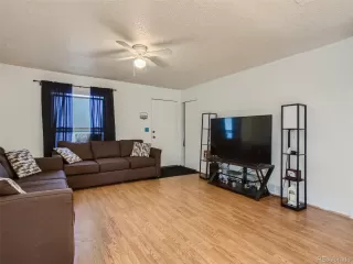 Photo #5: 1903485 Listing