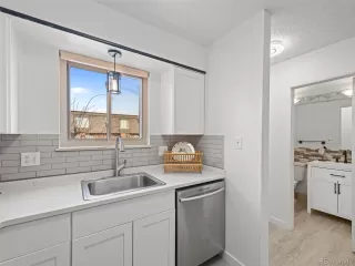 Photo #4: 1905831 Listing