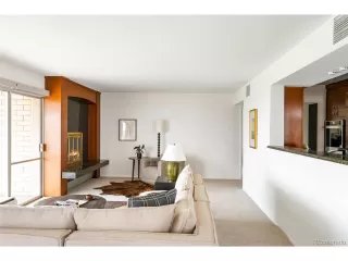 Photo #4: 1908975 Listing 